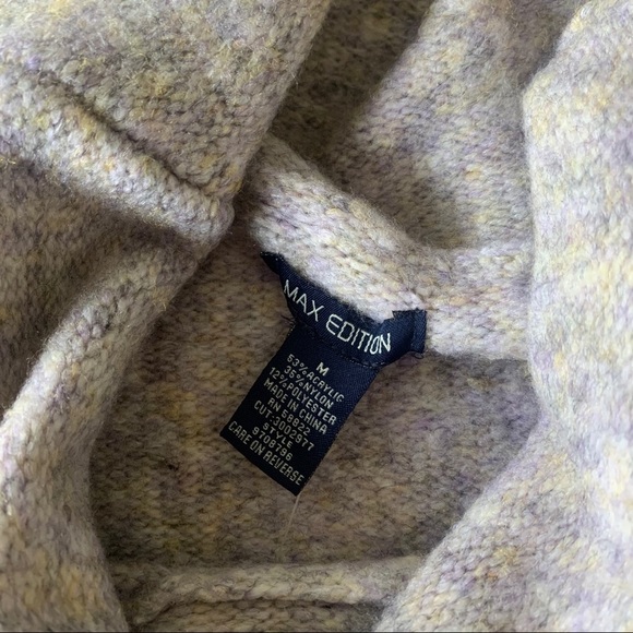 Max Edition Turtle Neck Sweater - Picture 3 of 7